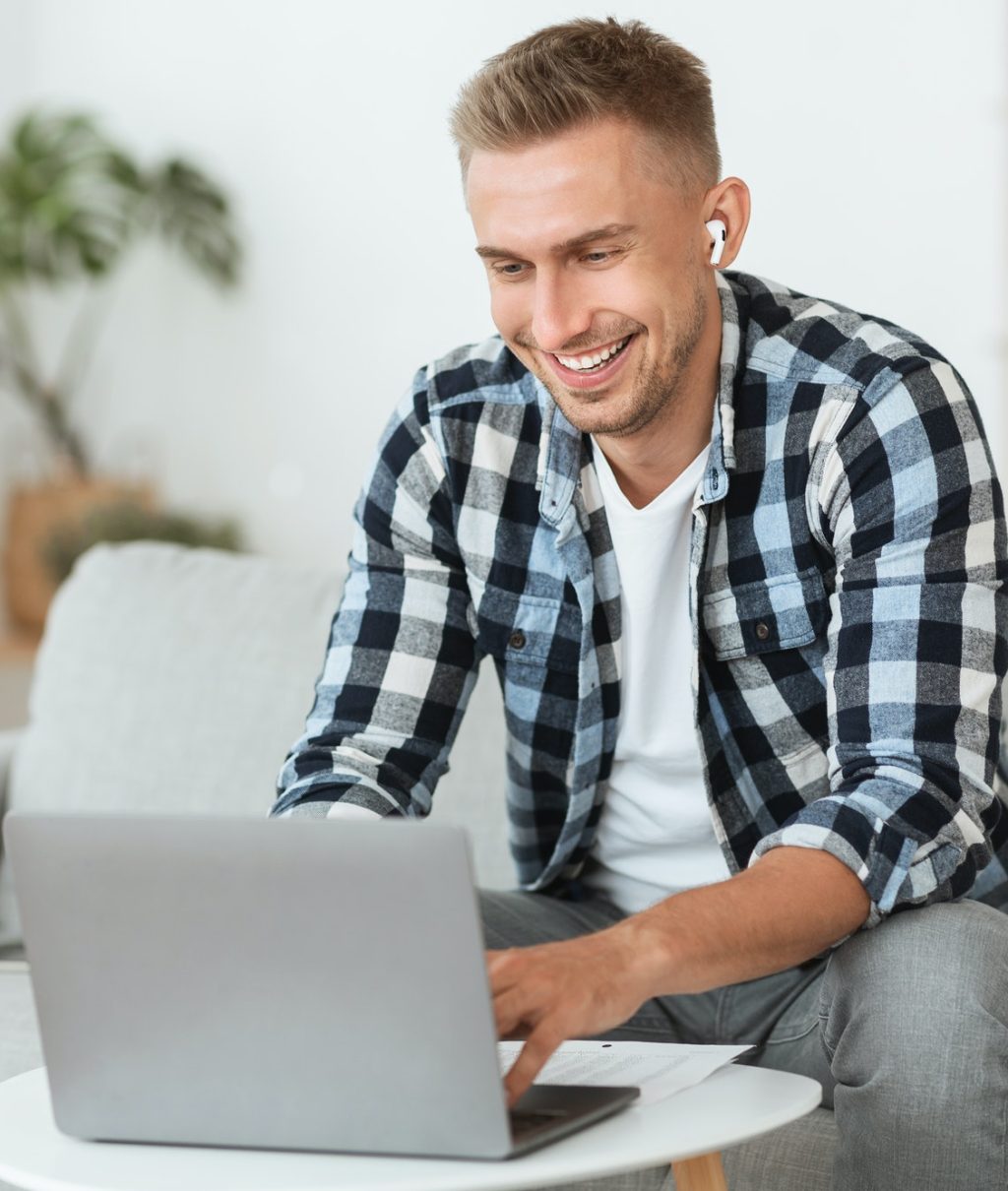 guy-listening-to-music-online-in-headphones.jpg guy-listening-to-music-online-in-headphones.jpg